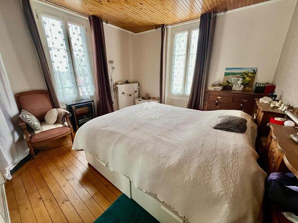 Maison Vaureal 6 pièce(s) 109.92 m2 €359 900 ** - Référence 2269