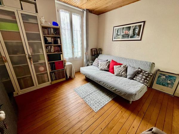 Maison Vaureal 6 pièce(s) 109.92 m2 €359 900 ** - Référence 2269