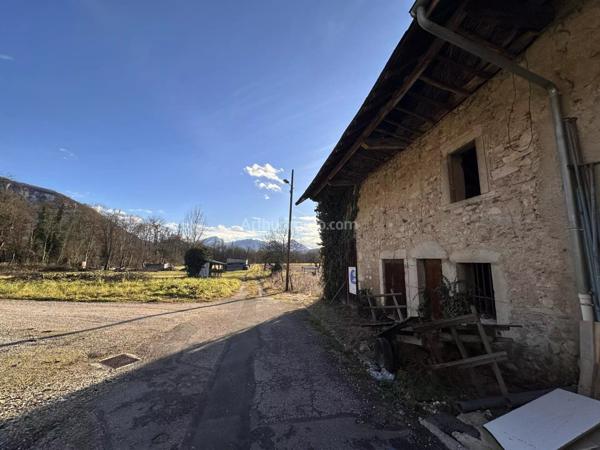 Vente Ferme 3 pièces 150 m2 à Méry