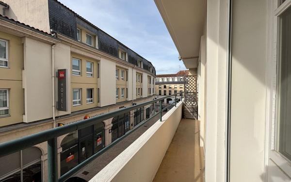Appartement à louer    3 pièces • 72,17 m2 Poitiers