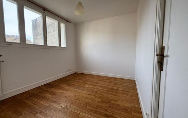 Appartement à louer    3 pièces • 72,17 m2 Poitiers