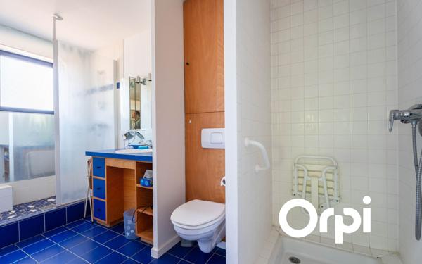 Maison à vendre    5 pièces • 198,99 m2 Lozanne