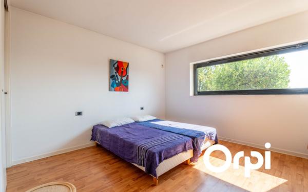 Maison à vendre    5 pièces • 198,99 m2 Lozanne