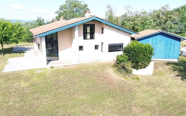 Maison à vendre    5 pièces • 198,99 m2 Lozanne