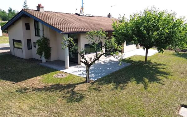 Maison à vendre    5 pièces • 198,99 m2 Lozanne