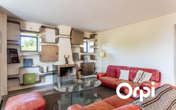 Maison à vendre    5 pièces • 198,99 m2 Lozanne