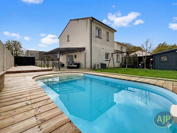 Vente maison Le Taillan Medoc : 340 000 € - AJP Castelnau Immobilier