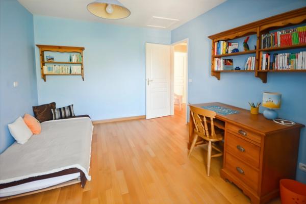 Maison familiale à vendre 5 pièces centre ville d'ARPAJON (91) -160m², 4 chambres - avec appartement indépendant loué