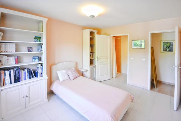 Maison familiale à vendre 5 pièces centre ville d'ARPAJON (91) -160m², 4 chambres - avec appartement indépendant loué