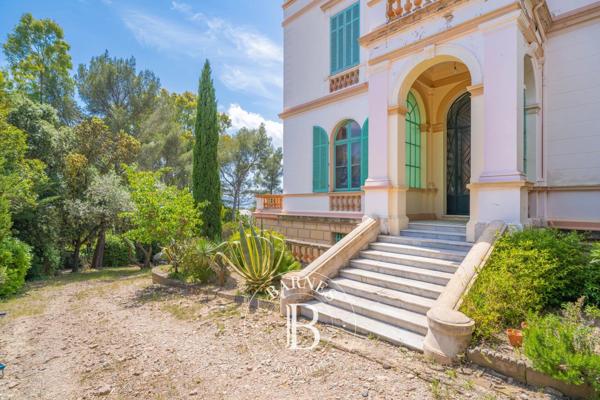 Saint-Raphaël, Villa 7 Chambres -  435 m² à vendre