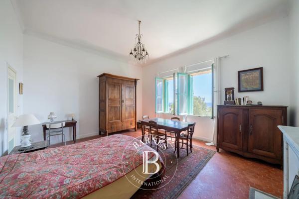 Saint-Raphaël, Villa 7 Chambres -  435 m² à vendre