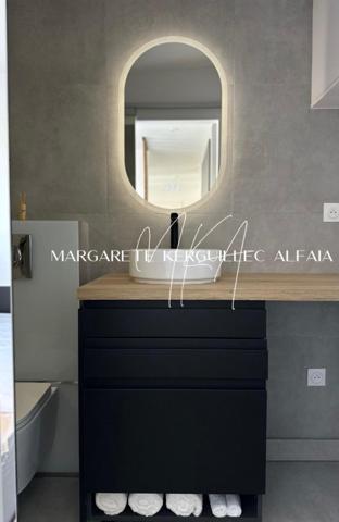 Studio refait à neuf très bien optimisé, dernier étage et lumineux en Dpe D