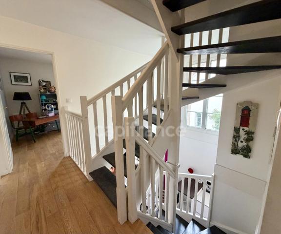 Maison familiale de 164 m² - 4 chambres - Port Cergy