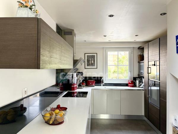 Maison familiale de 164 m² - 4 chambres - Port Cergy