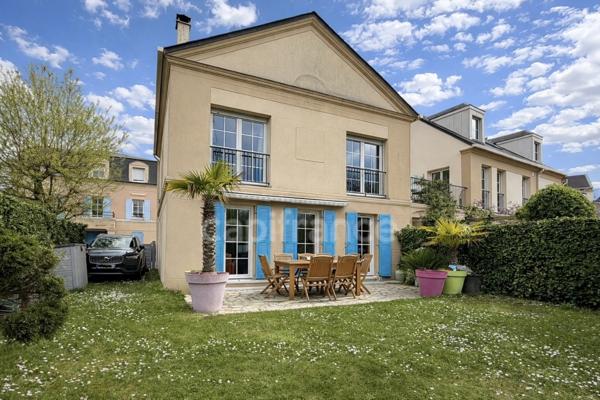Maison familiale de 164 m² - 4 chambres - Port Cergy