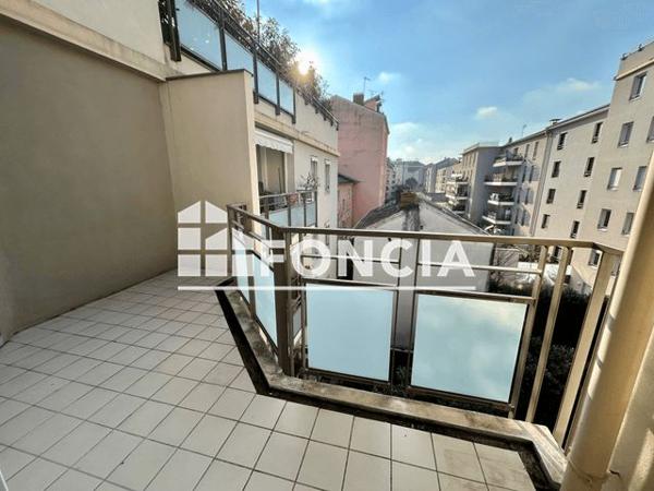 Location Appartement 3 pièces 70.5 m² - 34 RUE PAUL LAFARGUE Villeurbanne 69100