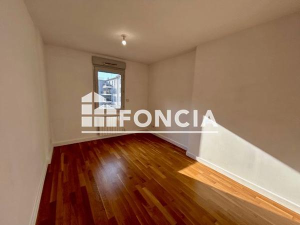 Location Appartement 3 pièces 70.5 m² - 34 RUE PAUL LAFARGUE Villeurbanne 69100