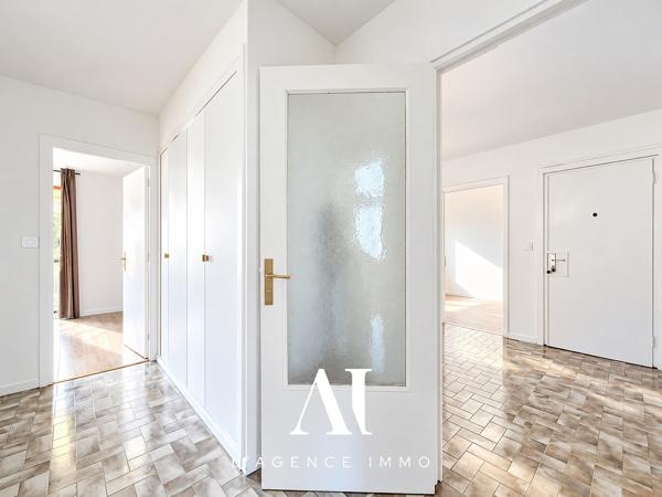 Appartement T4 de 82,84 m² avec loggia et cave – Ambérieu-en-Bugey 01500