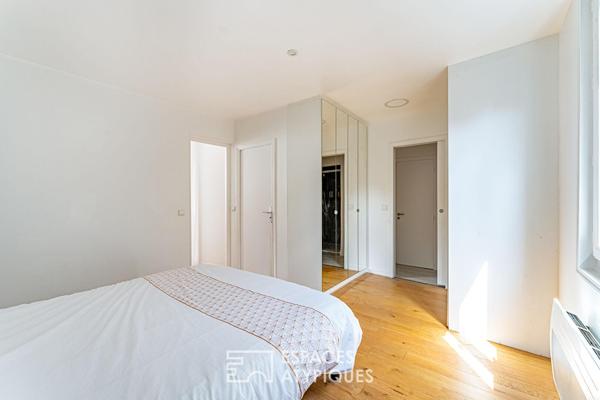 Appartement rénové quartier alma avec parking