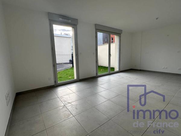 Maison Mitoyenne Neuve  71,44 m²  Excellent État  Av