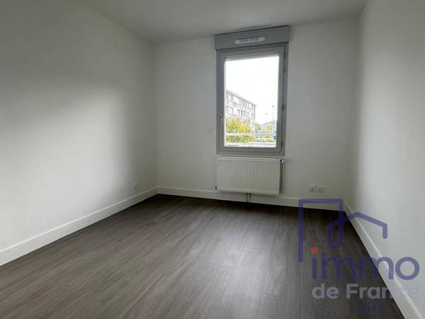 Maison Mitoyenne Neuve  71,44 m²  Excellent État  Av