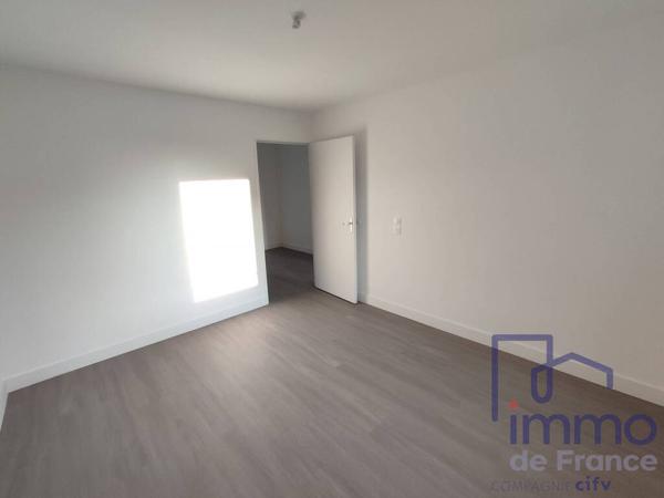 Maison Mitoyenne Neuve  71,44 m²  Excellent État  Av