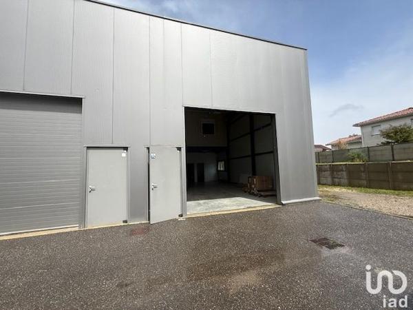 Location hangar 131 m² Eysines