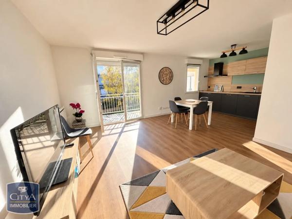 Appartement à louer 3 pièces 62.25m² Limoges (87000)