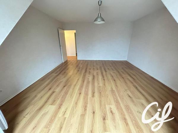Appartement T4 LA CHAPELLE SUR ERDRE - 78.56 m2  247 000 Euros