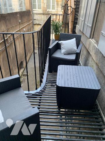 Charmant appartement de caractère – 2 chambres  et balcon - Place Pasteur