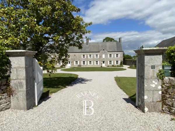 Montmartin-sur-Mer, Maison 6 Chambres -  291 m² à vendre
