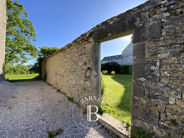 Montmartin-sur-Mer, Maison 6 Chambres -  291 m² à vendre