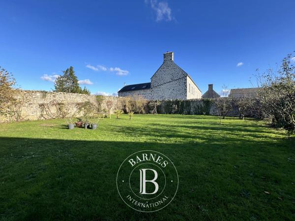 Montmartin-sur-Mer, Maison 6 Chambres -  291 m² à vendre