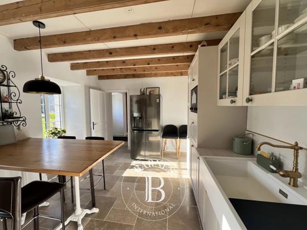 Montmartin-sur-Mer, Maison 6 Chambres -  291 m² à vendre