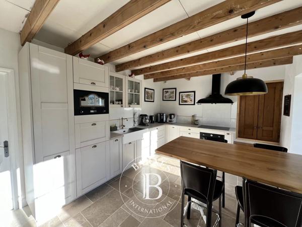 Montmartin-sur-Mer, Maison 6 Chambres -  291 m² à vendre