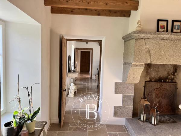 Montmartin-sur-Mer, Maison 6 Chambres -  291 m² à vendre
