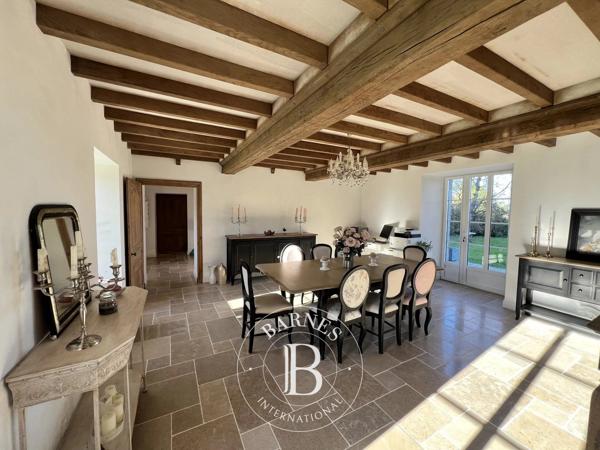 Montmartin-sur-Mer, Maison 6 Chambres -  291 m² à vendre