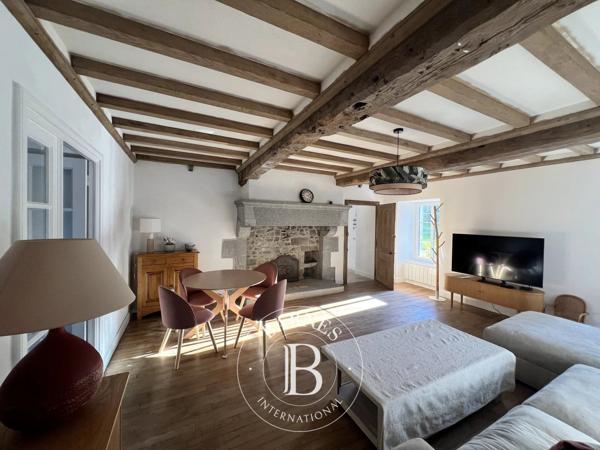 Montmartin-sur-Mer, Maison 6 Chambres -  291 m² à vendre