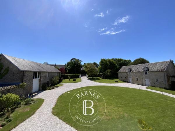 Montmartin-sur-Mer, Maison 6 Chambres -  291 m² à vendre