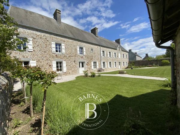 Montmartin-sur-Mer, Maison 6 Chambres -  291 m² à vendre