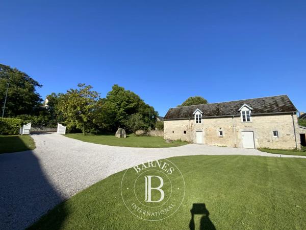 Montmartin-sur-Mer, Maison 6 Chambres -  291 m² à vendre