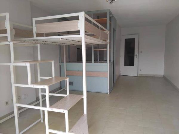 Appartement 1 pièce                                        - 38000 Grenoble Réf : 5103