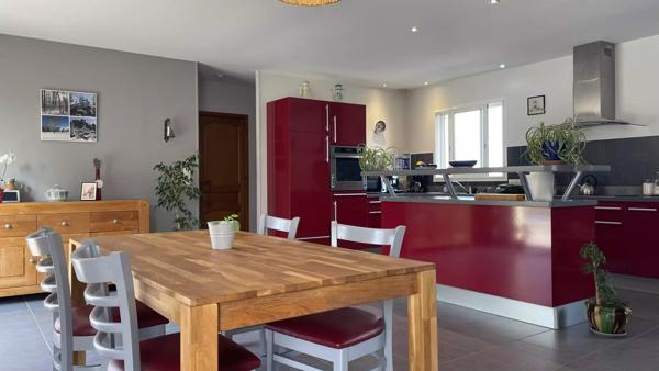 Vente Maison 5 pièces 150 m2 à Fajoles