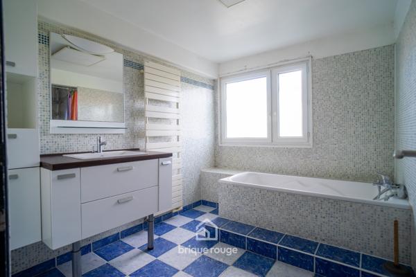 Loft 133m² grande terrasse + parkings