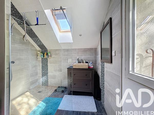 Maison à vendre 5 pièces 145 m² Condéon