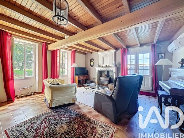 Maison à vendre 5 pièces 145 m² Condéon