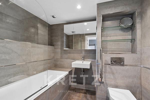 Maison contemporaine de 400m2 en bord de Seine avec roof top