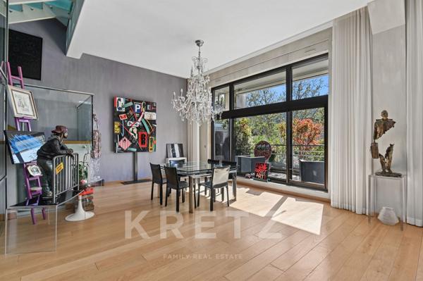 Maison contemporaine de 400m2 en bord de Seine avec roof top