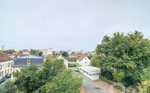 Appartement à louer    2 pièces • 31,55 m2 Maisons-Alfort