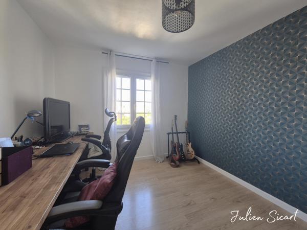 Villa 3 faces avec piscine